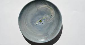 Teller mit Fisch Motiv