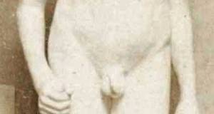 825